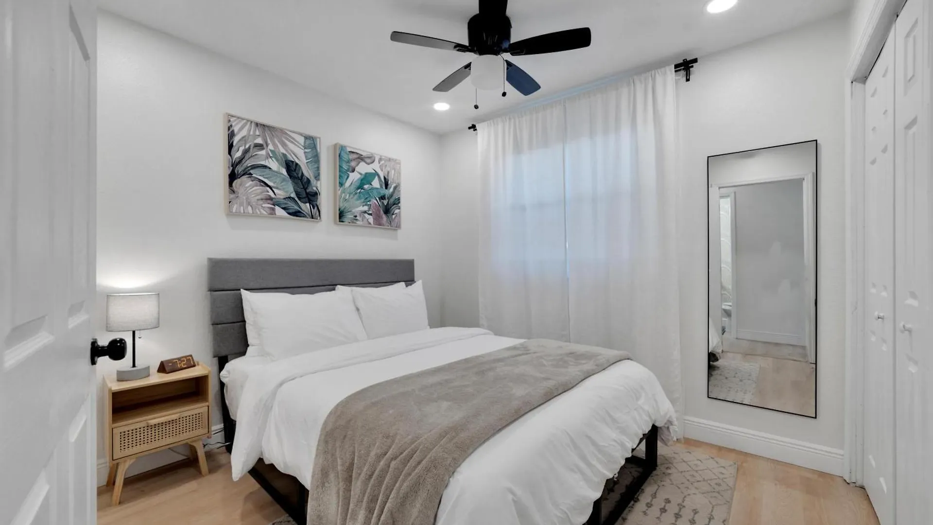 2529 N Habana Place Tampa Holiday home